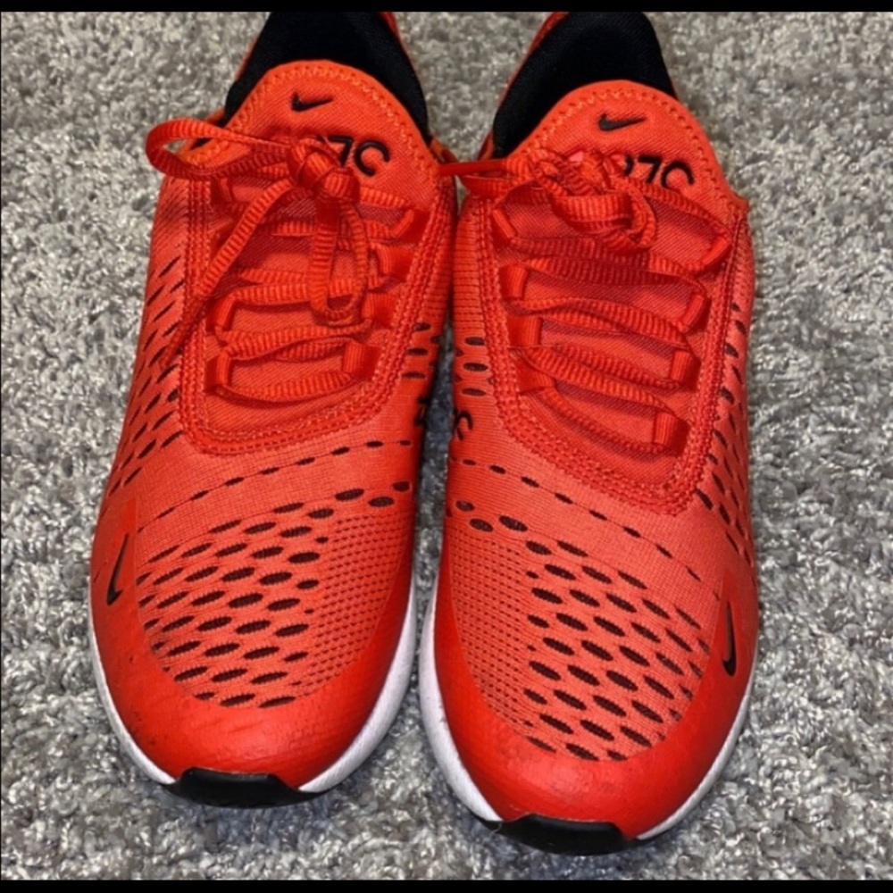 2 pair of Nike 270